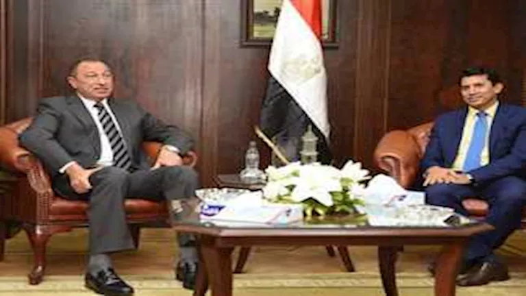 وزير الرياضة يثني على أداء الأهلي في بداية مشاركته بكأس العالم للأندية: نحن في متابعة دائمة وزير الرياضة يثني على أداء الأهلي في بداية مشاركته بكأس العالم للأندية: نحن في متابعة دائمة