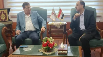 وزير الزراعة يتناول مع محافظ سوهاج سبل تحسين التنمية الزراعية ومساندة الفلاحين.