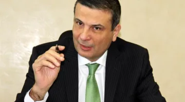 وزير الزراعة يزور مسئول حماية الأراضي المتضرر في سوهاج ويؤكد: لن نعود عن إزالة التعديات