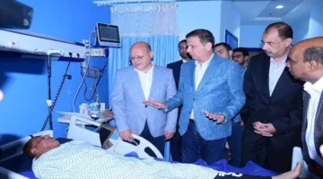 وزير الزراعة يكرم موظفاً من سوهاج بمكافأة مالية وترقية غير عادية – صور