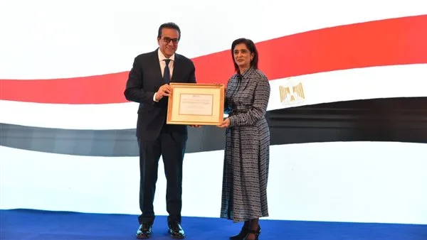 وزير الصحة يشارك في احتفال إعلان مصر كأول دولة في إقليم شرق المتوسط تحقق السيطرة على التهاب الكبد B. وزير الصحة يشارك في احتفال إعلان مصر كأول دولة في إقليم شرق المتوسط تحقق السيطرة على التهاب الكبد B.
