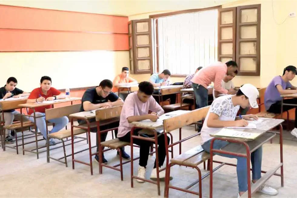 وزير الصحة يوافق على خطة خدمات الطوارئ بالتزامن مع انطلاق امتحانات الثانوية العامة غدًا. وزير الصحة يوافق على خطة خدمات الطوارئ بالتزامن مع انطلاق امتحانات الثانوية العامة غدًا.