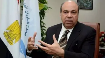 وزير الطيران يستعرض مع البنك الأوروبي لإعادة الإعمار والتنمية فرص تحسين المطارات في مصر