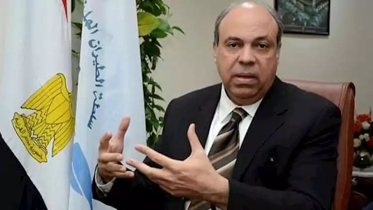 وزير الطيران يستعرض مع البنك الأوروبي لإعادة الإعمار والتنمية فرص تحسين المطارات في مصر وزير الطيران يستعرض مع البنك الأوروبي لإعادة الإعمار والتنمية فرص تحسين المطارات في مصر