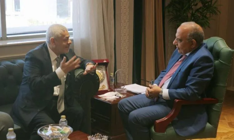 وزير الكهرباء يتناول تعزيز التعاون مع شركة “ايميا باور” في مجالات الطاقة