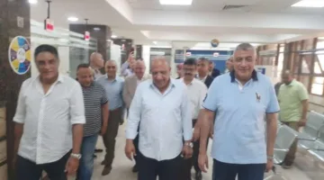 وزير الكهرباء يقوم بجولة ميدانية في مركز تحكم شرق الإسكندرية لمراقبة زيادة الأحمال.