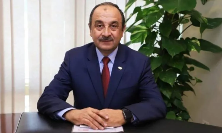 وزير قطاع الأعمال يقدم تحديثاً حول مشروع تطوير شركات الغزل والنسيج وزير قطاع الأعمال يقدم تحديثاً حول مشروع تطوير شركات الغزل والنسيج