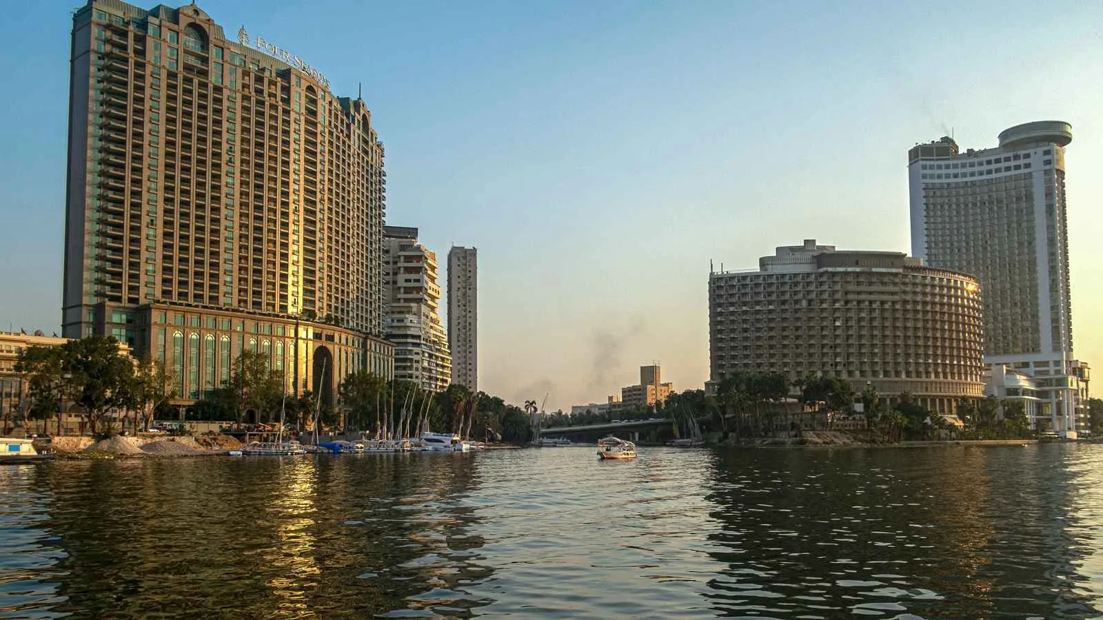 وزير لـ«إرم بزنس»: مصر تأمل في تعزيز إيرادات الصادرات بنحو 20% بحلول 2025 وزير لـ«إرم بزنس»: مصر تأمل في تعزيز إيرادات الصادرات بنحو 20% بحلول 2025