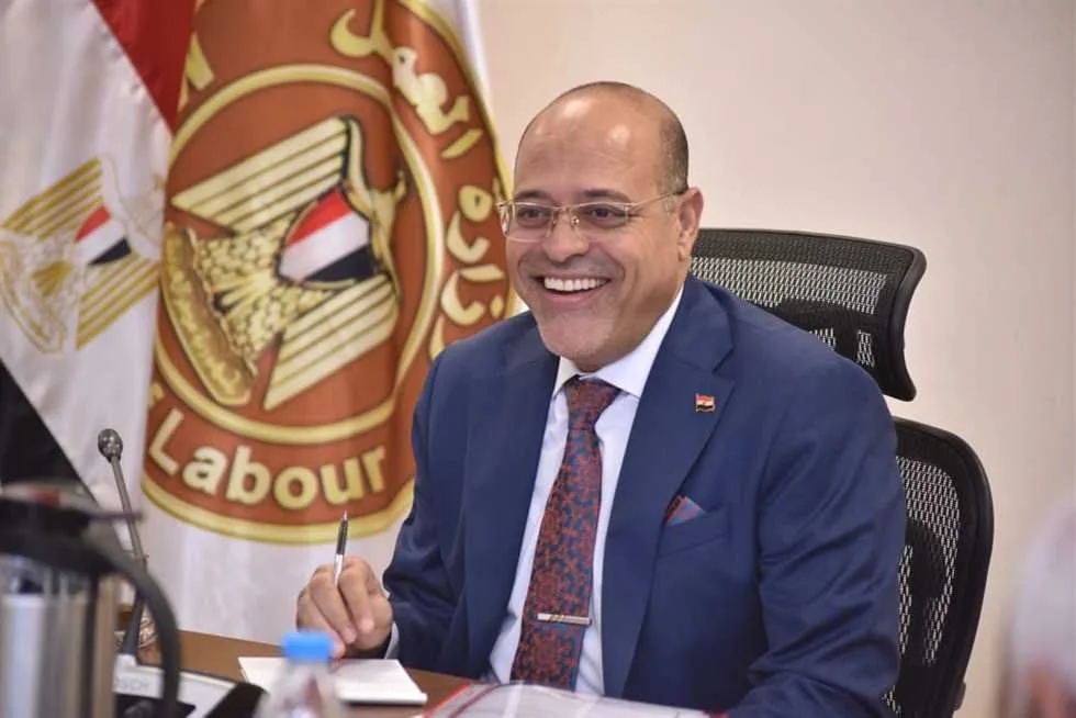 وزيرا العمل والشباب يناقشان سبل التعاون في مجالات التشغيل والتدريب المهني وزيرا العمل والشباب يناقشان سبل التعاون في مجالات التشغيل والتدريب المهني
