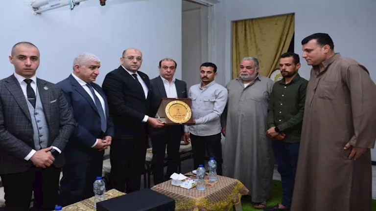 وفد حماة الوطن يعزي في وفاة شهيد الشجاعة بالشرقية وفد حماة الوطن يعزي في وفاة شهيد الشجاعة بالشرقية