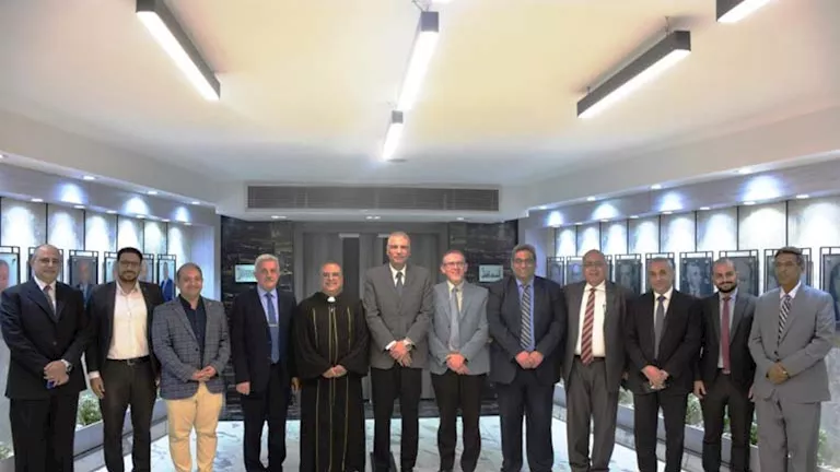 وفد من الكنيسة الإنجيلية يهنئ محافظ أسوان بمناسبة عيد الأضحى وفد من الكنيسة الإنجيلية يهنئ محافظ أسوان بمناسبة عيد الأضحى