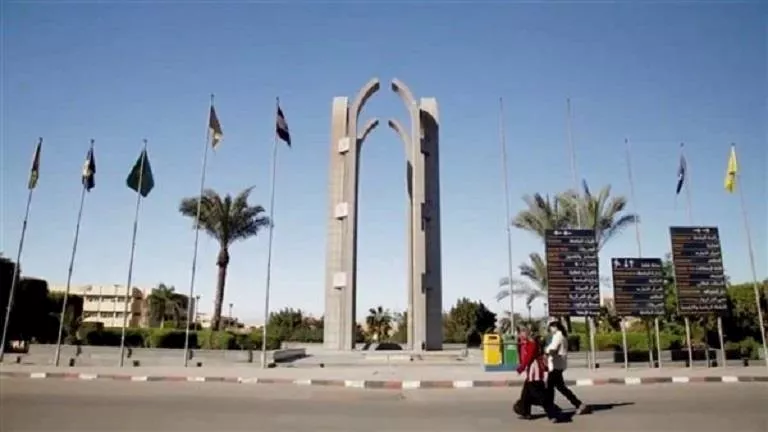 وفد من جامعة حلوان يشارك في دورة تدريبية لمكافحة الفساد في الهيئة الرقابية وفد من جامعة حلوان يشارك في دورة تدريبية لمكافحة الفساد في الهيئة الرقابية