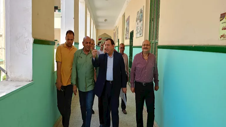 وكيل وزارة التعليم في الدقهلية يزور مركز تصحيح الشهادة الإعدادية. وكيل وزارة التعليم في الدقهلية يزور مركز تصحيح الشهادة الإعدادية.