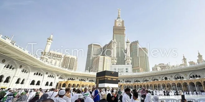 ولي العهد السعودي يصل إلى منى لمتابعة تنظيم موسم الحج
