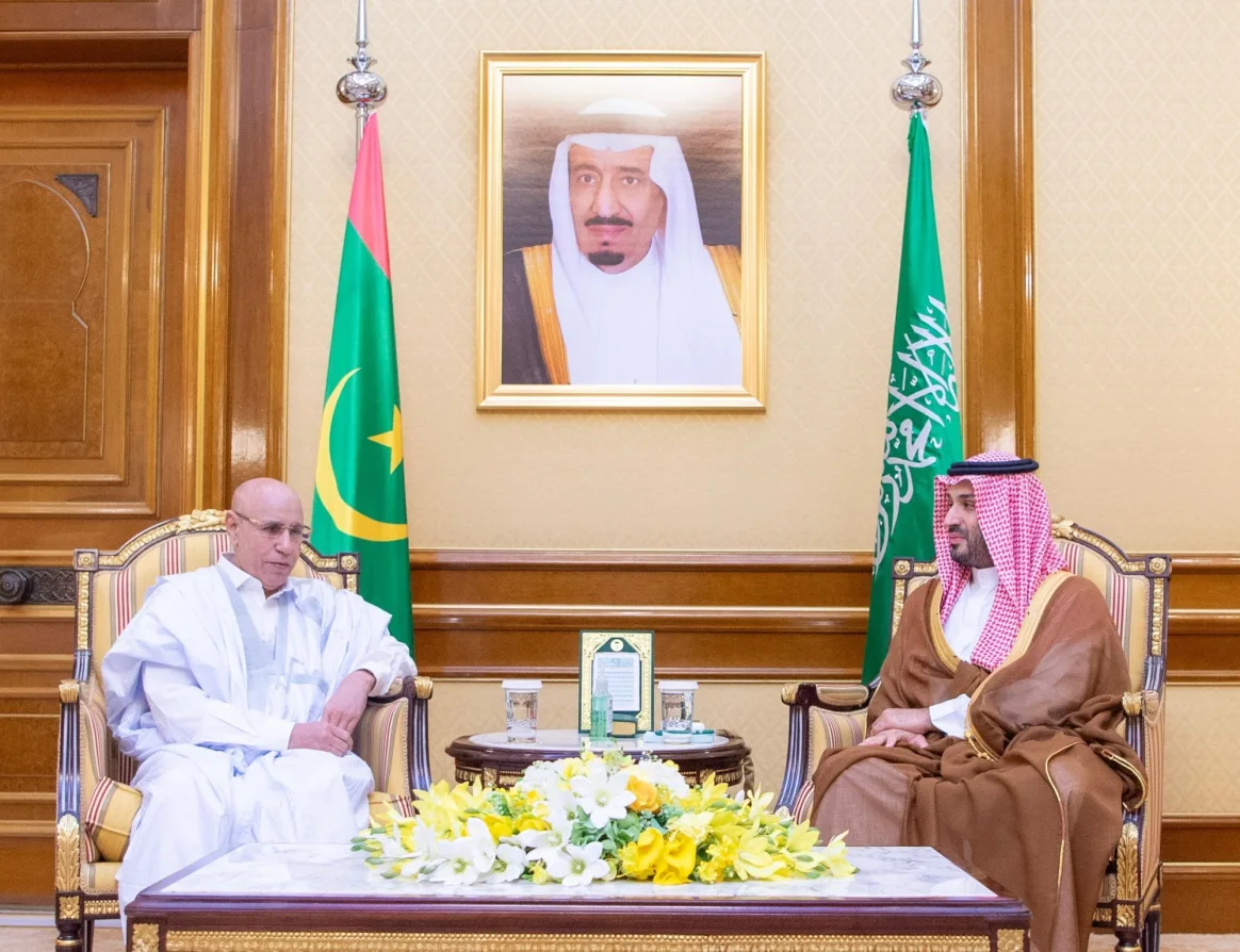 ولي العهد يجتمع برئيس موريتانيا لبحث العلاقات الثنائية وطرق تطويرها في عدة مجالات. ولي العهد يجتمع برئيس موريتانيا لبحث العلاقات الثنائية وطرق تطويرها في عدة مجالات.