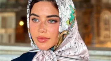 يارا السكري تبرز إطلالتها بالحجاب في مسجد آيا صوفيا بتركيا (صور)