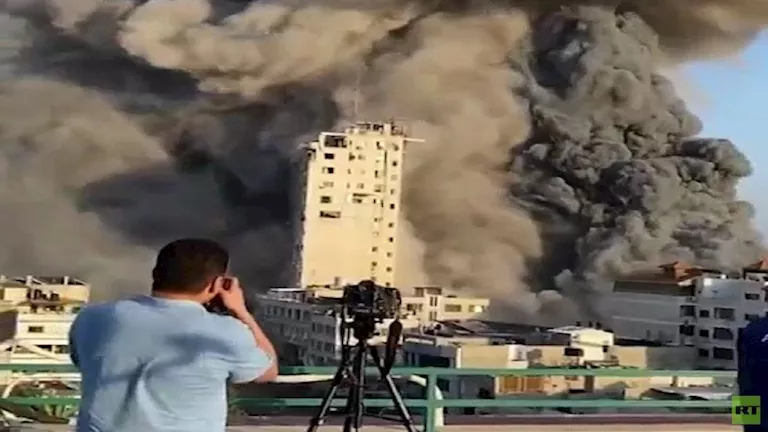 يديعوت أحرونوت: زيادة عدد الإصابات بين الإسرائيليين إلى 103 يديعوت أحرونوت: زيادة عدد الإصابات بين الإسرائيليين إلى 103