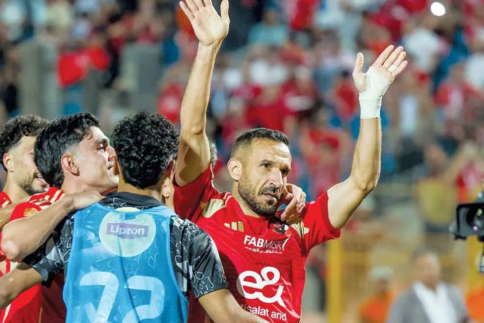 «يغلي دمي».. تصريح مثير من كوكا حول لعبه بدلاً من علي معلول «يغلي دمي».. تصريح مثير من كوكا حول لعبه بدلاً من علي معلول