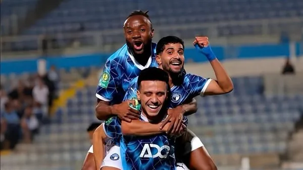 يورتشيتش ينبه لاعبي بيراميدز من الإفراط في الفرح بعد الانتصار الإفريقي على الزمالك يورتشيتش ينبه لاعبي بيراميدز من الإفراط في الفرح بعد الانتصار الإفريقي على الزمالك